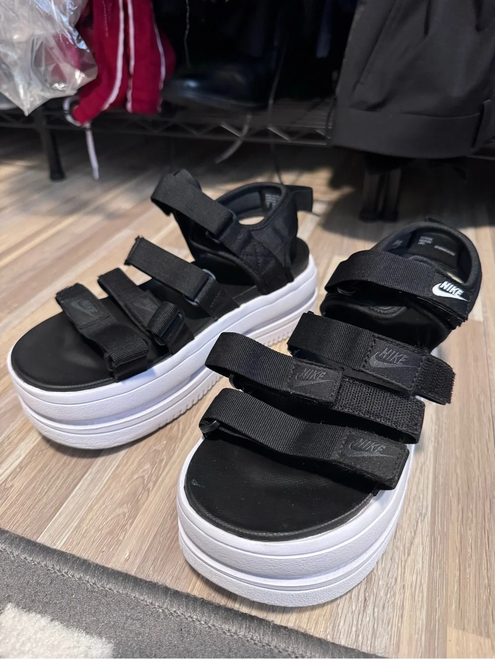 Nike Black & White Kids Platform Sport Sandals